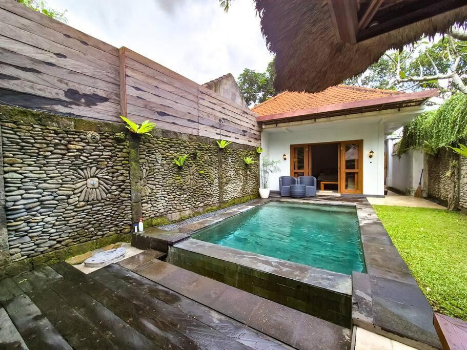 The Sempuana Villa Denpasar  Bagian luar foto