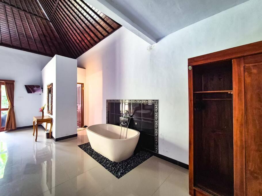 The Sempuana Villa Denpasar  Bagian luar foto