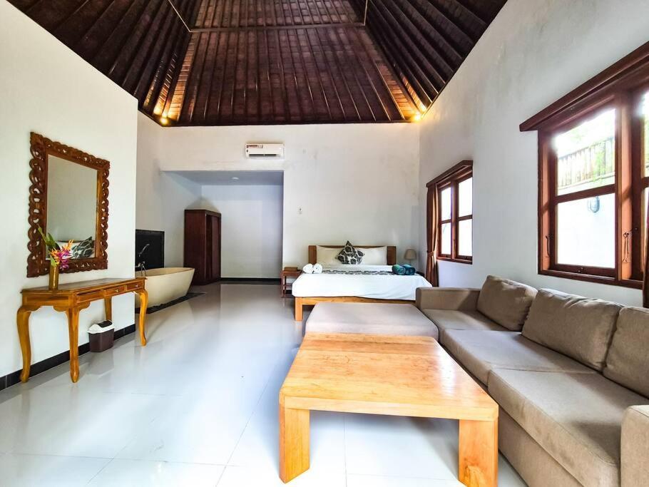 The Sempuana Villa Denpasar  Bagian luar foto